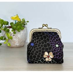 Porte-monnaie avec fermoir rectangulaire