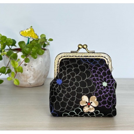 Porte-monnaie avec fermoir rectangulaire