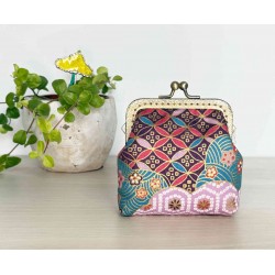 Porte-monnaie avec fermoir rectangulaire