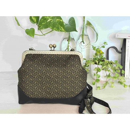 sac avec chaîne
